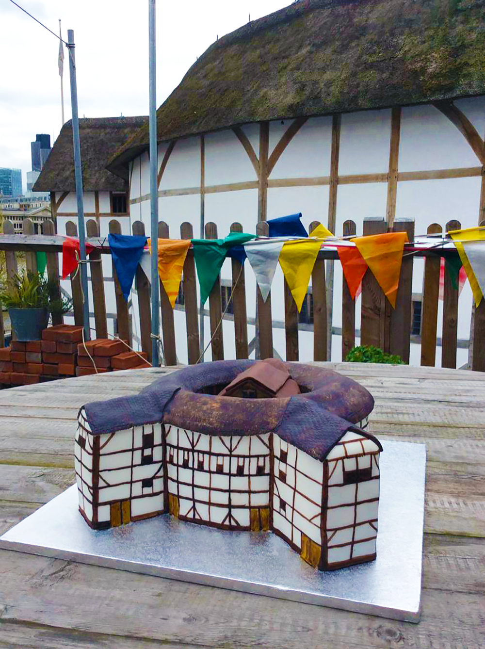 Shakespeare's Globe Birthday Cake A cake of the Globe Theatre.